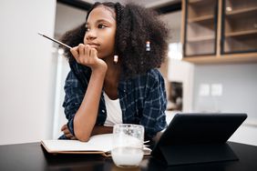 young girl with ADHD can't focus