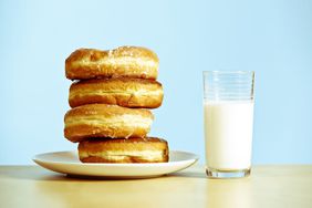 psoriatic-arthritis-avoid-foods-donut-milk-sugar-dairy