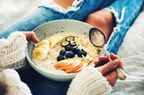 best healthy carbs oatmeal oats overnight food diet healthy woman digestion morning breakfast quick women full fiber cholesterol toppings fruit balanced