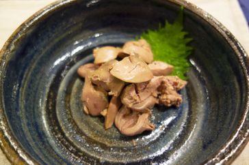 plated chicken liver