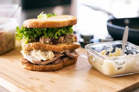 thanksgiving leftover sandwich