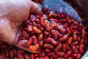 Soaking red beans